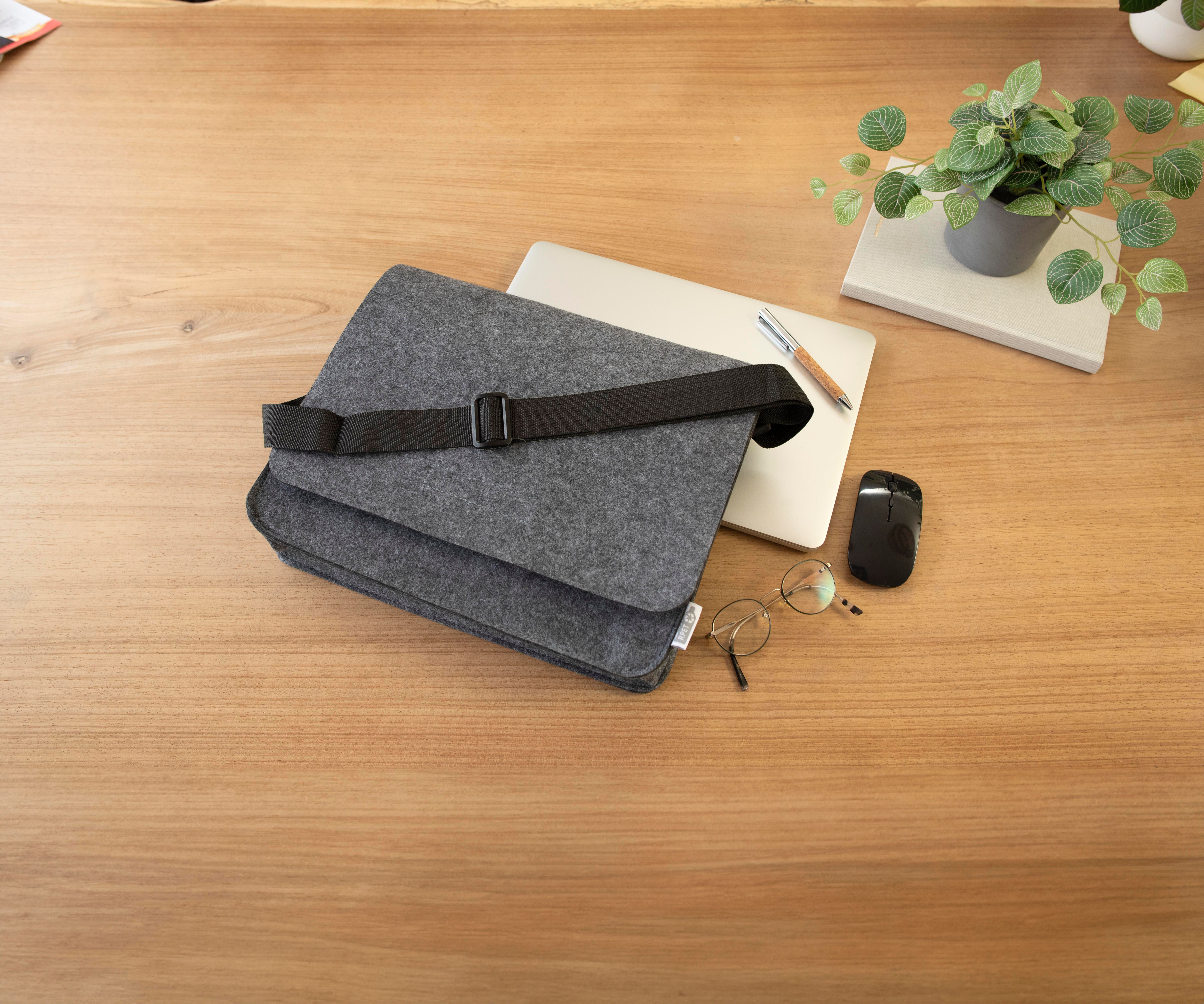 Laptoptas Layla | Vilt | 15 inch | Klittenband thumbnail