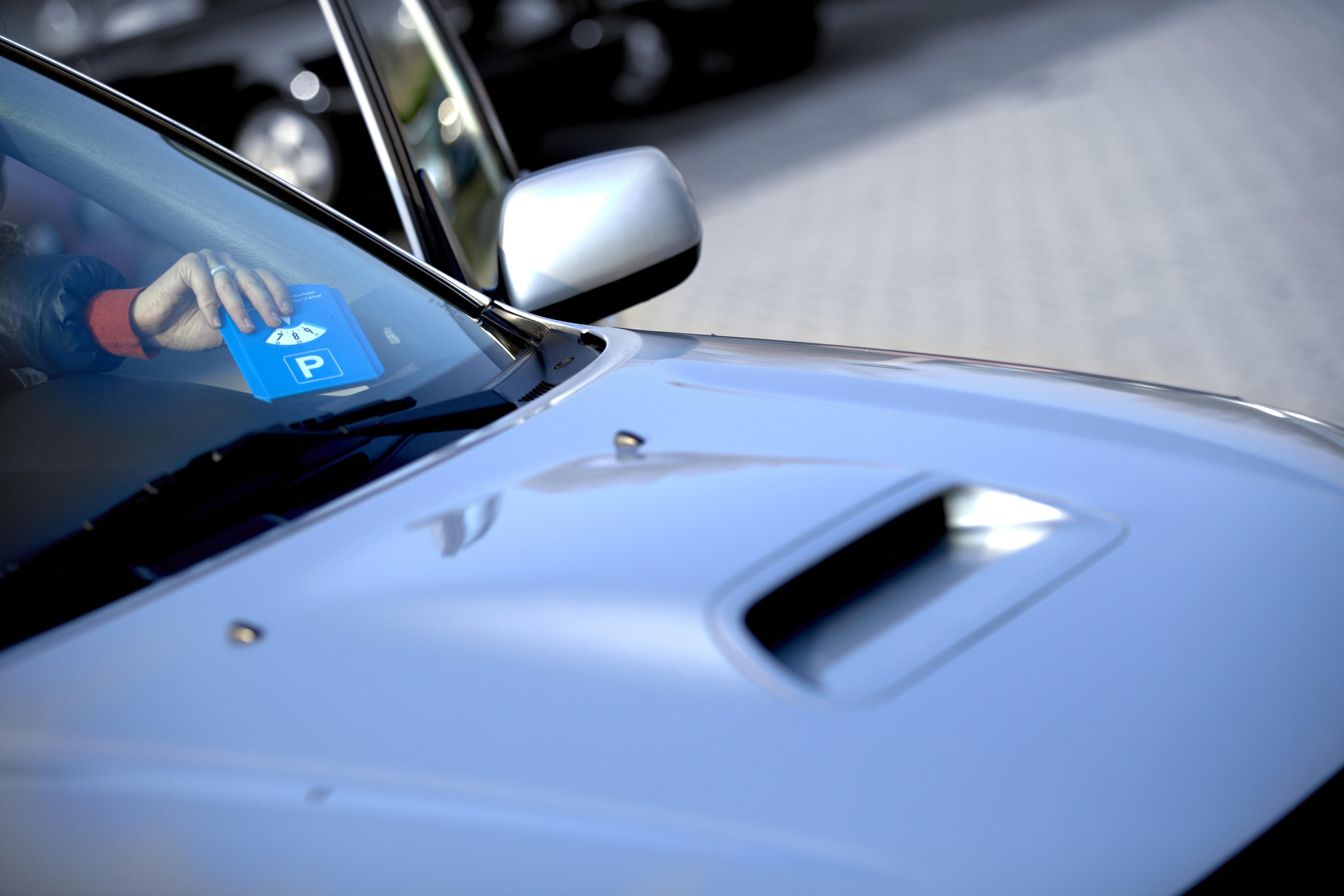 Parkeerschijf met ijskrabber Teddie thumbnail